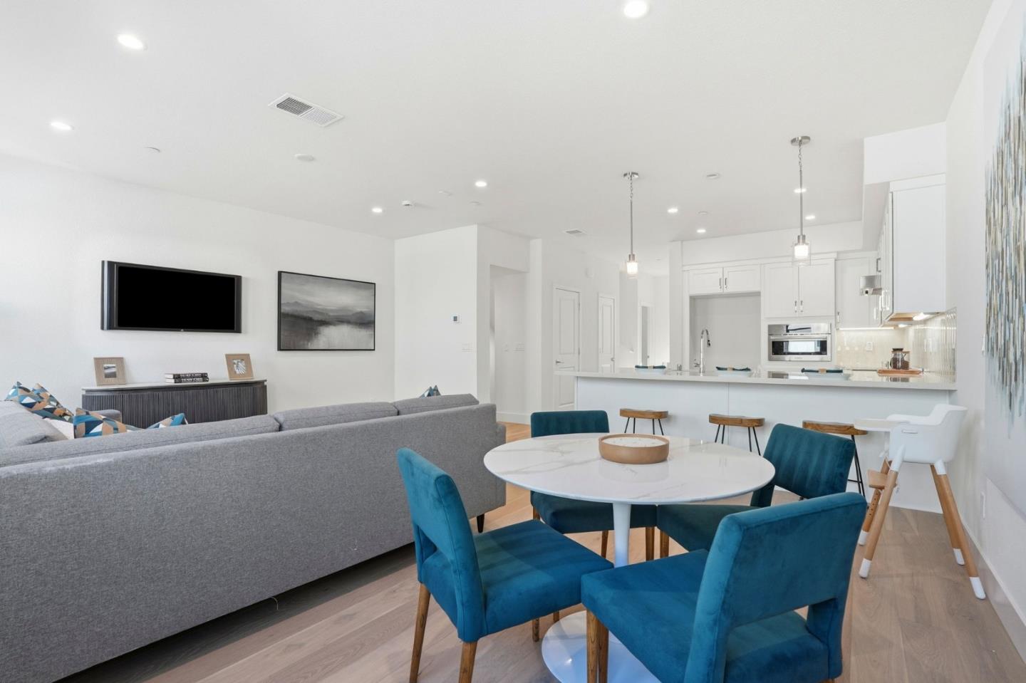 Detail Gallery Image 9 of 24 For 3108 Seashell Ter, San Ramon,  CA 94583 - 3 Beds | 3/1 Baths