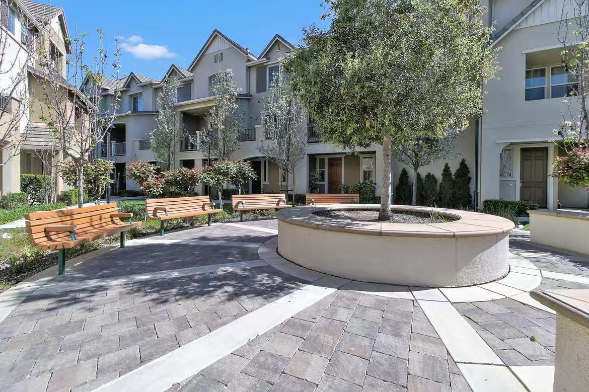 Detail Gallery Image 23 of 29 For 2152 Sheffield Dr, San Jose,  CA 95131 - 2 Beds | 2/1 Baths