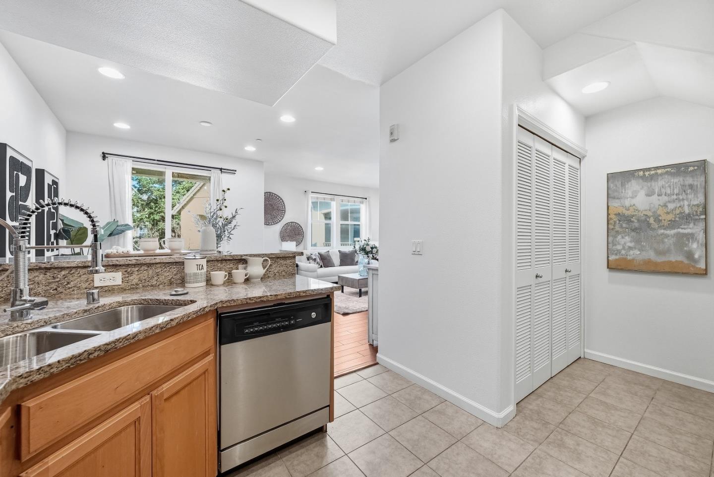 Photo #8: ML82036715 Listing: Photo #8