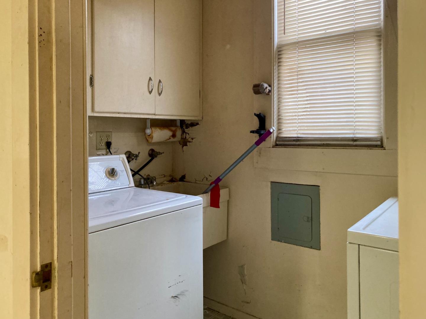 Detail Gallery Image 16 of 34 For 413 Milton Ave, San Bruno,  CA 94066 - 3 Beds | 1 Baths