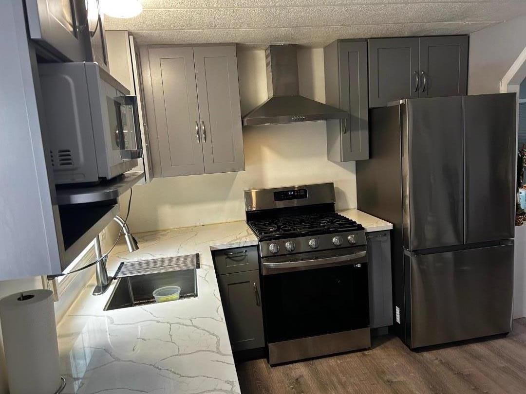 Detail Gallery Image 9 of 13 For 2053 E Bayshore Rd #24,  Redwood City,  CA 94063 - 2 Beds | 2 Baths