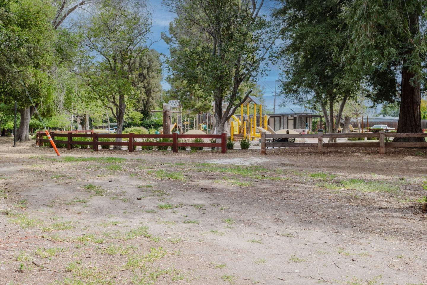 Detail Gallery Image 37 of 41 For 3037 Stevenson St, Santa Clara,  CA 95051 - 4 Beds | 2 Baths