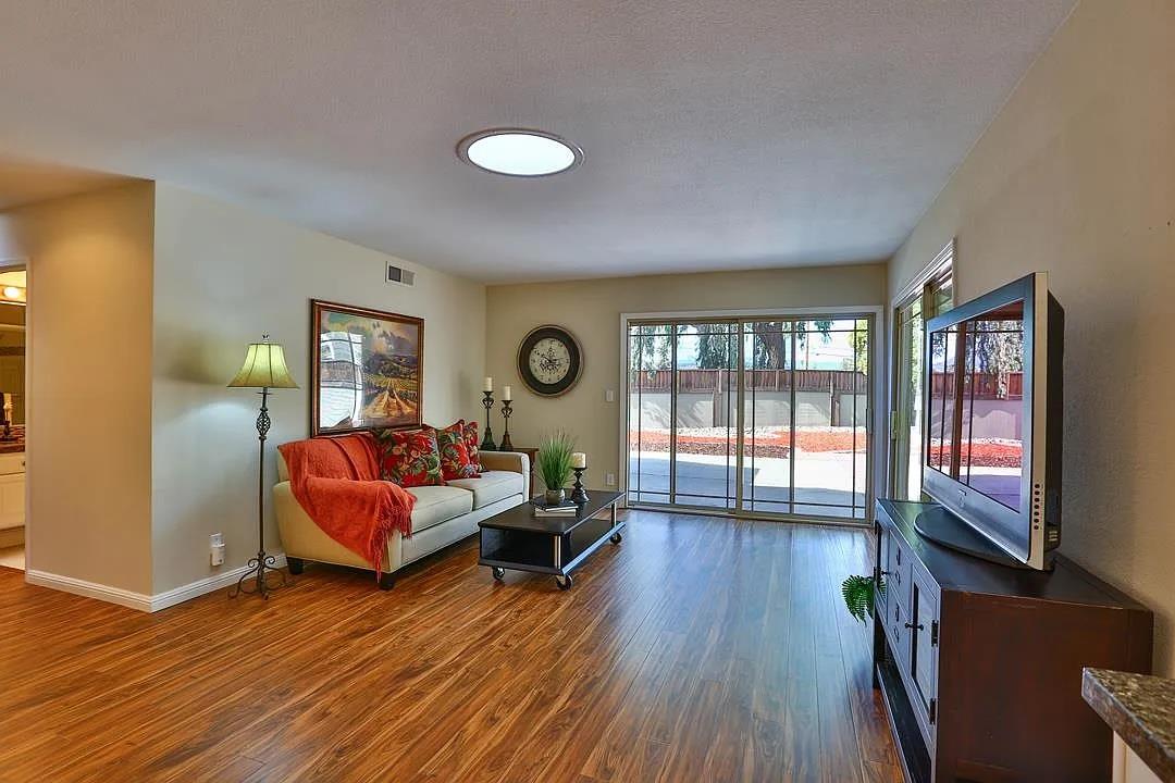 Detail Gallery Image 5 of 12 For 6195 Flowering Plum Rd, San Jose,  CA 95120 - 3 Beds | 2 Baths