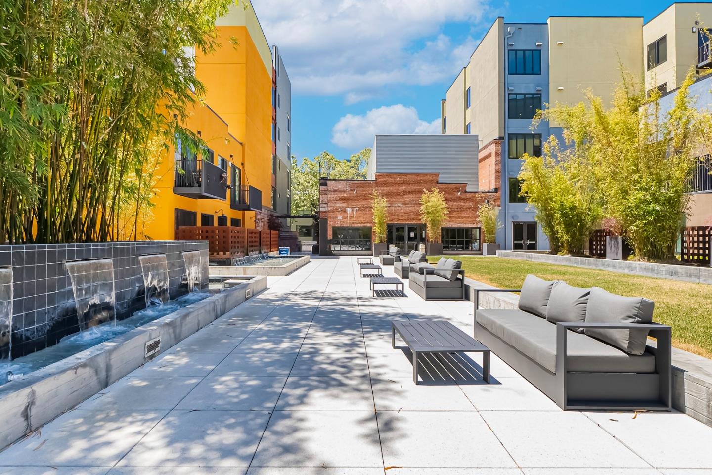 Detail Gallery Image 2 of 54 For 88 Bush St #3178,  San Jose,  CA 95126 - 2 Beds | 2 Baths