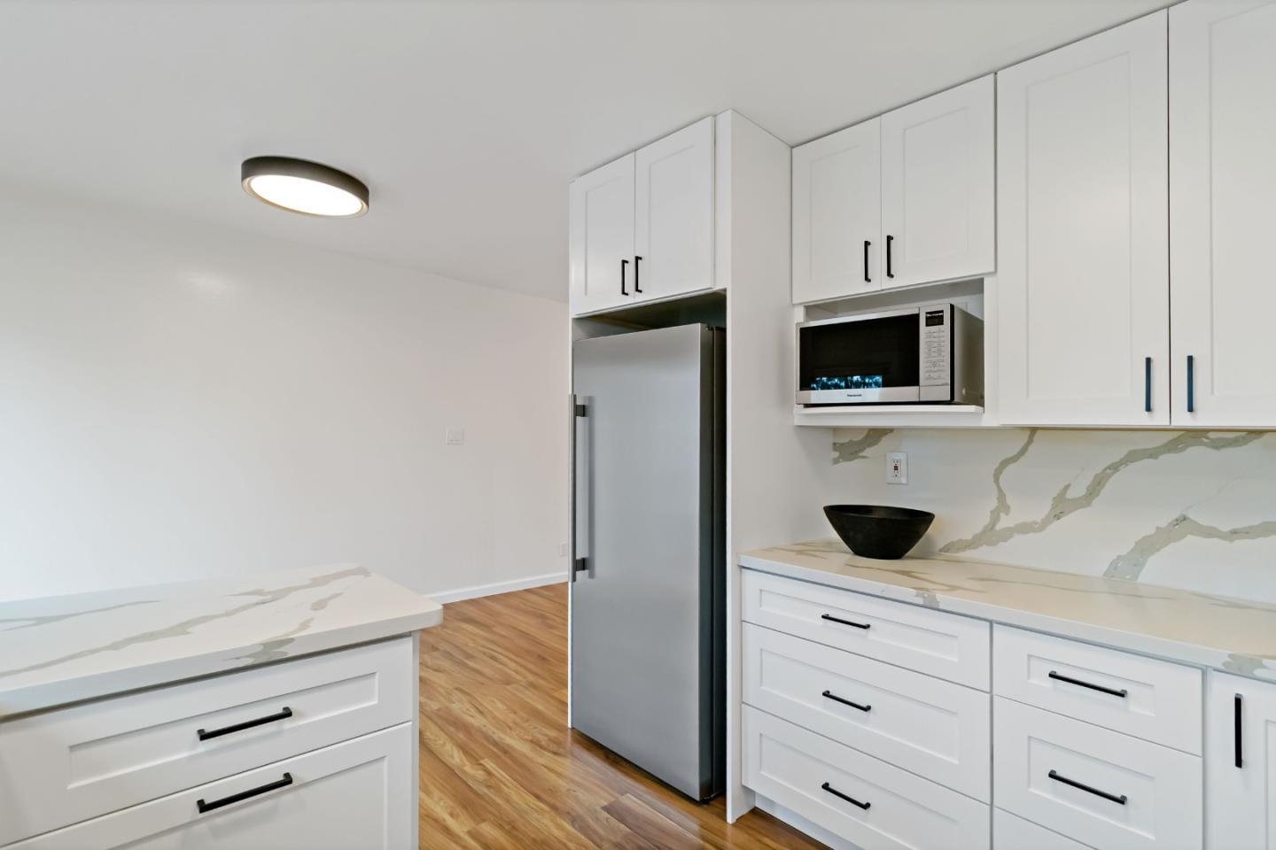 Detail Gallery Image 17 of 51 For 530 Leahy St, Redwood City,  CA 94061 - 3 Beds | 2/1 Baths