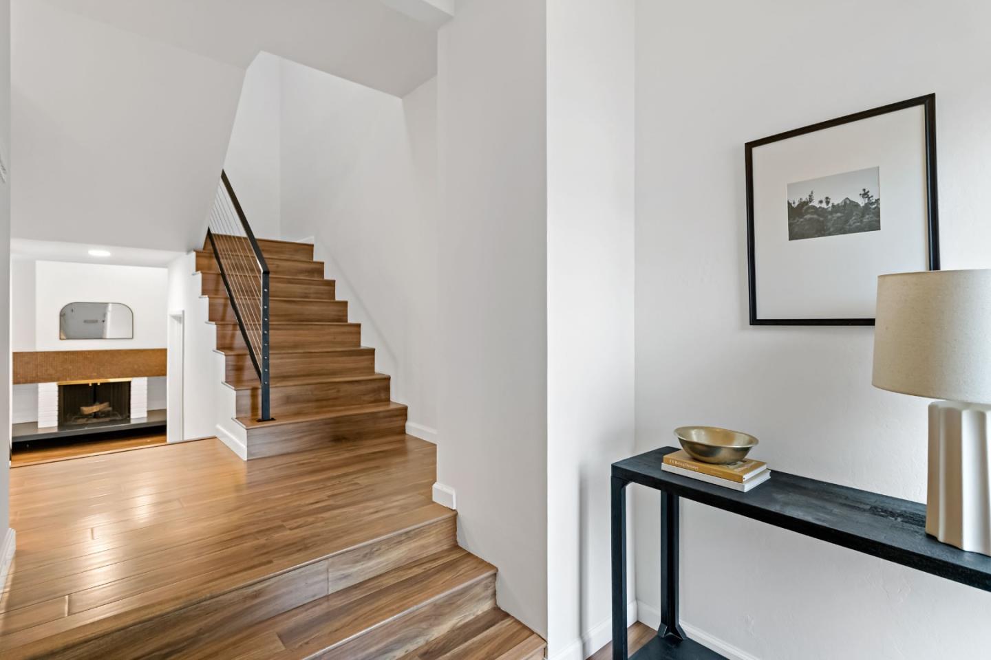 Detail Gallery Image 3 of 51 For 530 Leahy St, Redwood City,  CA 94061 - 3 Beds | 2/1 Baths