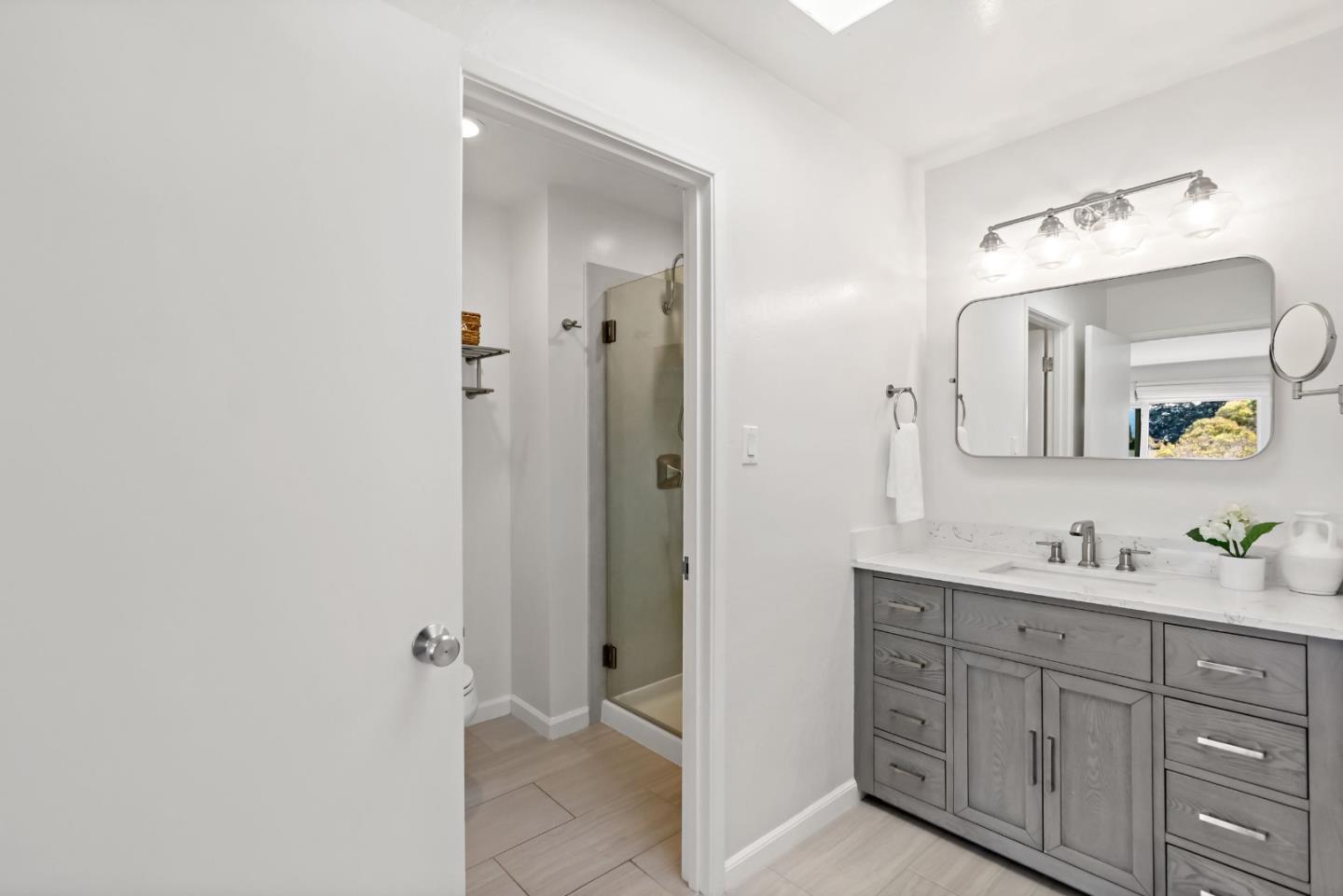 Detail Gallery Image 31 of 51 For 530 Leahy St, Redwood City,  CA 94061 - 3 Beds | 2/1 Baths
