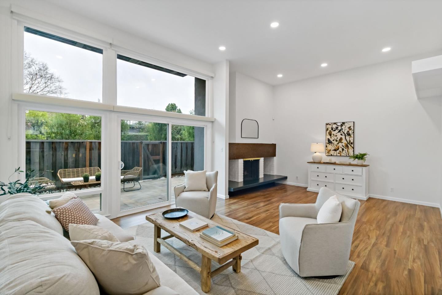 Detail Gallery Image 7 of 51 For 530 Leahy St, Redwood City,  CA 94061 - 3 Beds | 2/1 Baths