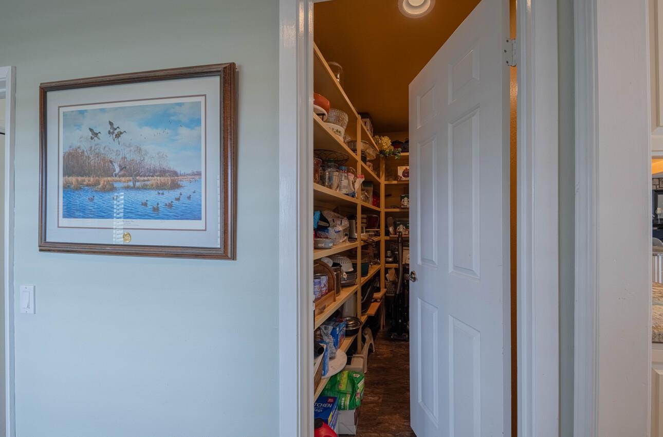 Detail Gallery Image 18 of 56 For 9891 Equestrian Pl, Salinas,  CA 93907 - 3 Beds | 2 Baths