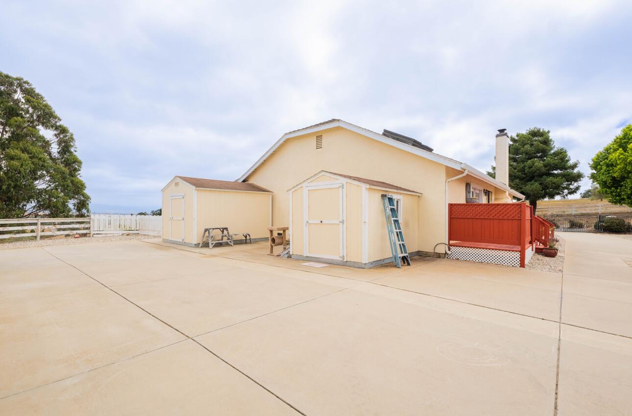 Detail Gallery Image 46 of 56 For 9891 Equestrian Pl, Salinas,  CA 93907 - 3 Beds | 2 Baths
