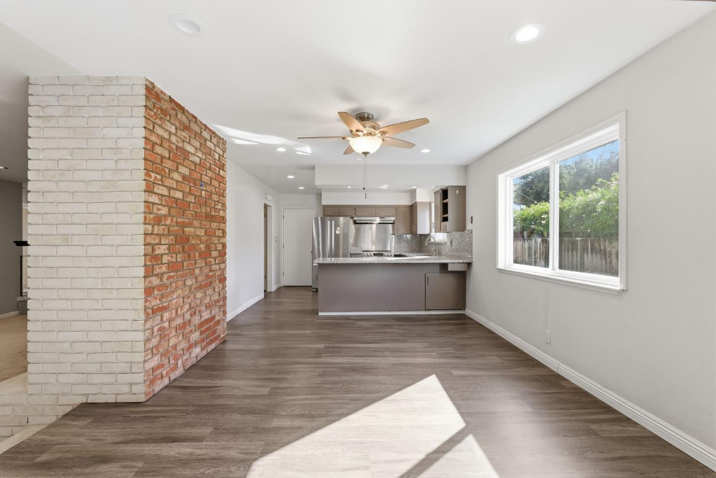 Detail Gallery Image 11 of 28 For 1475 Cliff Dr, San Jose,  CA 95132 - 4 Beds | 2 Baths