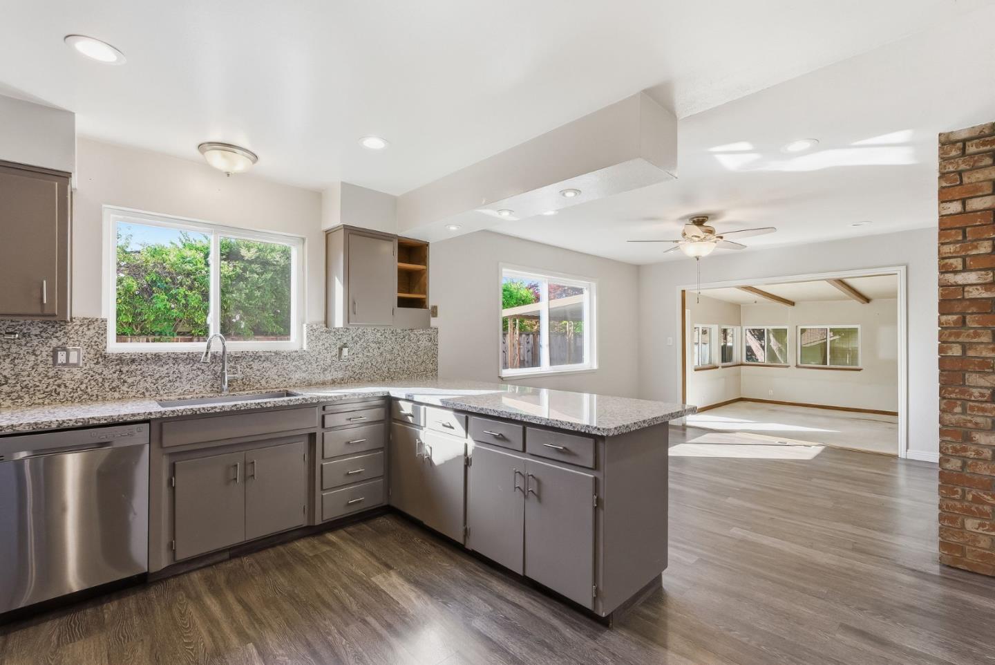 Detail Gallery Image 13 of 28 For 1475 Cliff Dr, San Jose,  CA 95132 - 4 Beds | 2 Baths