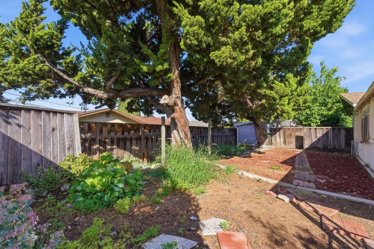 Detail Gallery Image 26 of 28 For 1475 Cliff Dr, San Jose,  CA 95132 - 4 Beds | 2 Baths