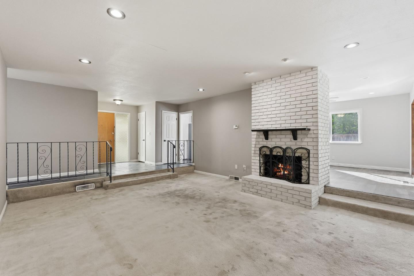 Detail Gallery Image 6 of 28 For 1475 Cliff Dr, San Jose,  CA 95132 - 4 Beds | 2 Baths