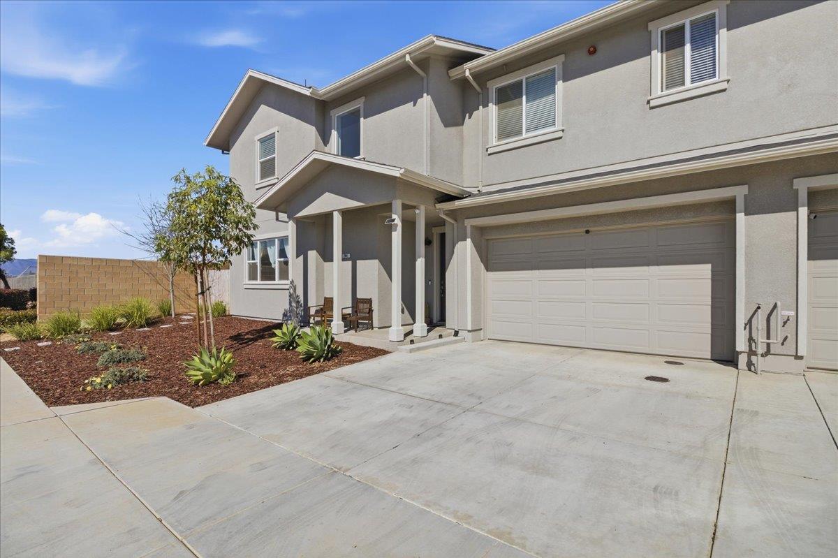 Detail Gallery Image 3 of 35 For 704 Gabilan Dr, Soledad,  CA 93960 - 3 Beds | 2/1 Baths