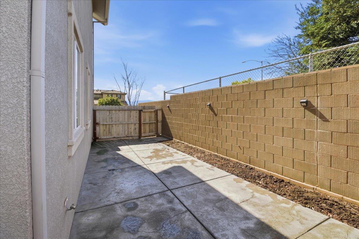 Detail Gallery Image 34 of 35 For 704 Gabilan Dr, Soledad,  CA 93960 - 3 Beds | 2/1 Baths