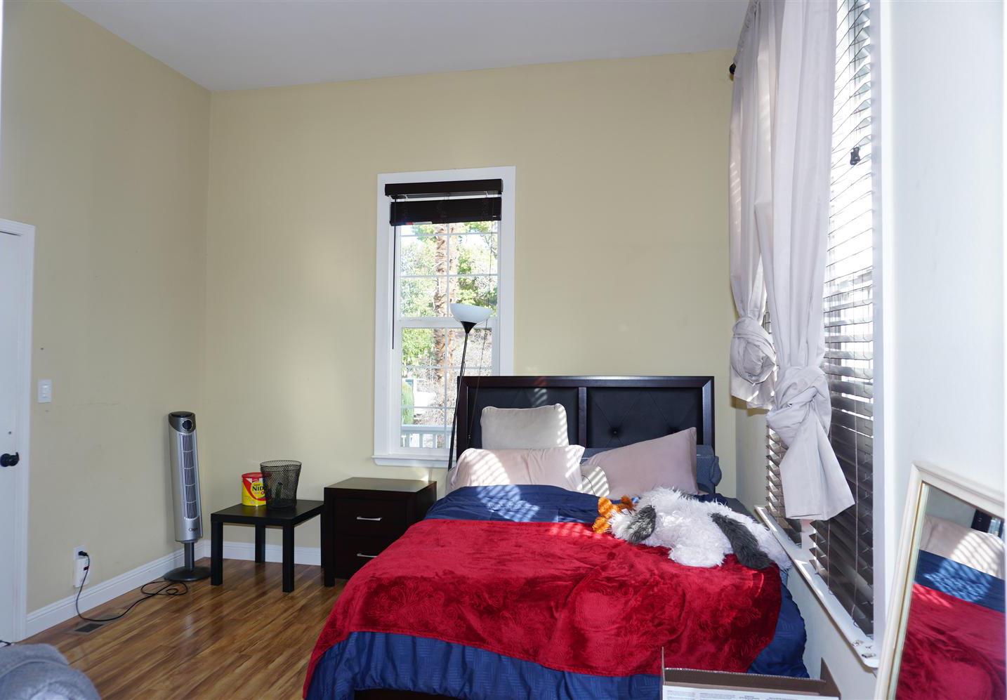 Detail Gallery Image 13 of 17 For 139 Brooklyn Ave, San Jose,  CA 95128 - 4 Beds | 3 Baths