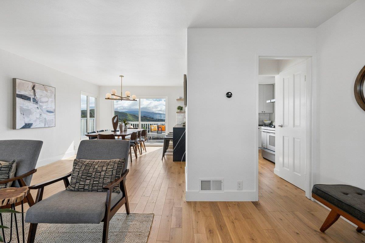 Detail Gallery Image 27 of 83 For 170 Beachview Ave, Pacifica,  CA 94044 - 4 Beds | 2/1 Baths