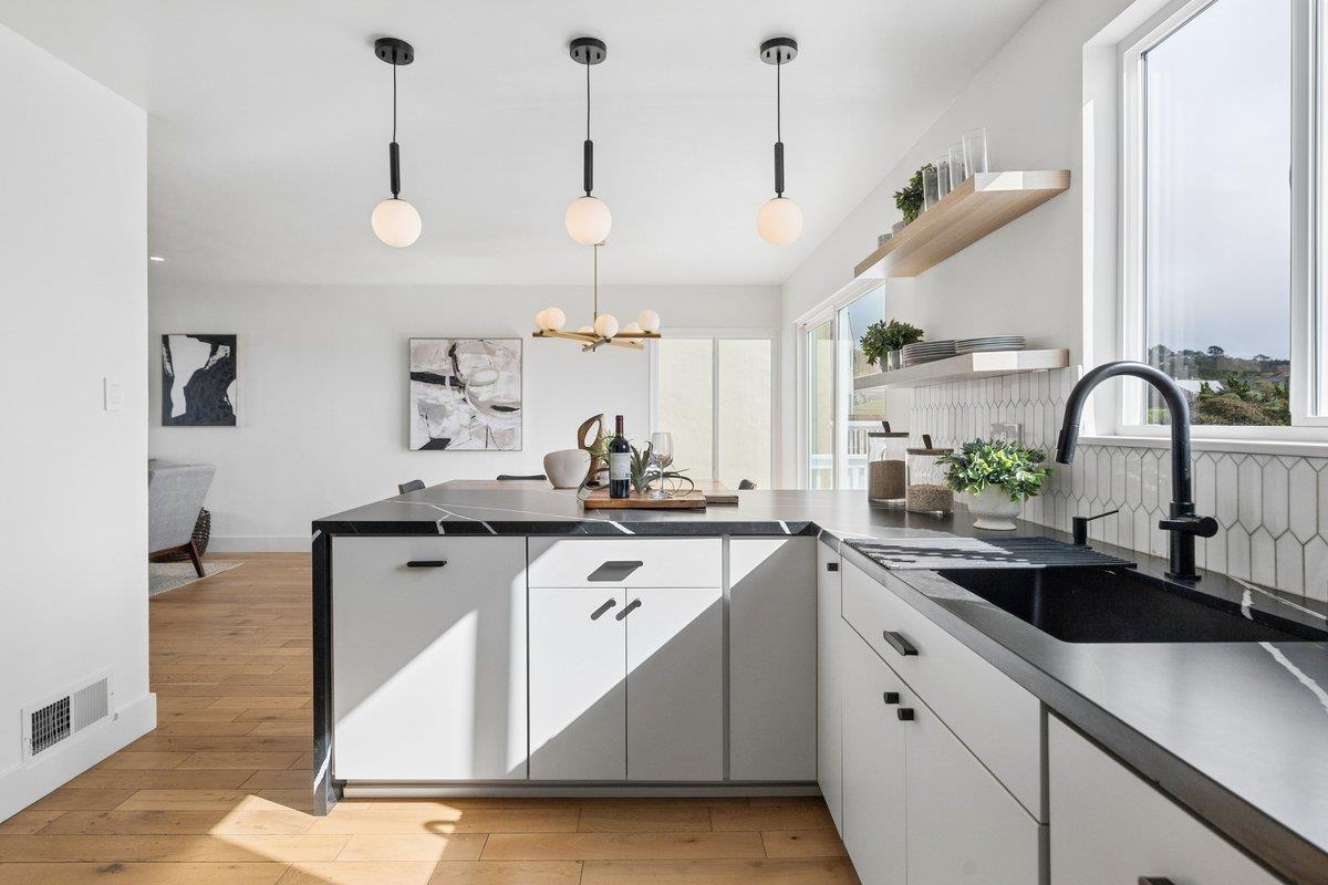 Detail Gallery Image 44 of 83 For 170 Beachview Ave, Pacifica,  CA 94044 - 4 Beds | 2/1 Baths