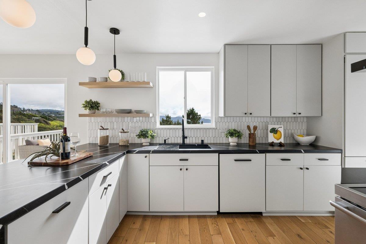 170 Beachview Avenue, Pacifica, CA, 94044