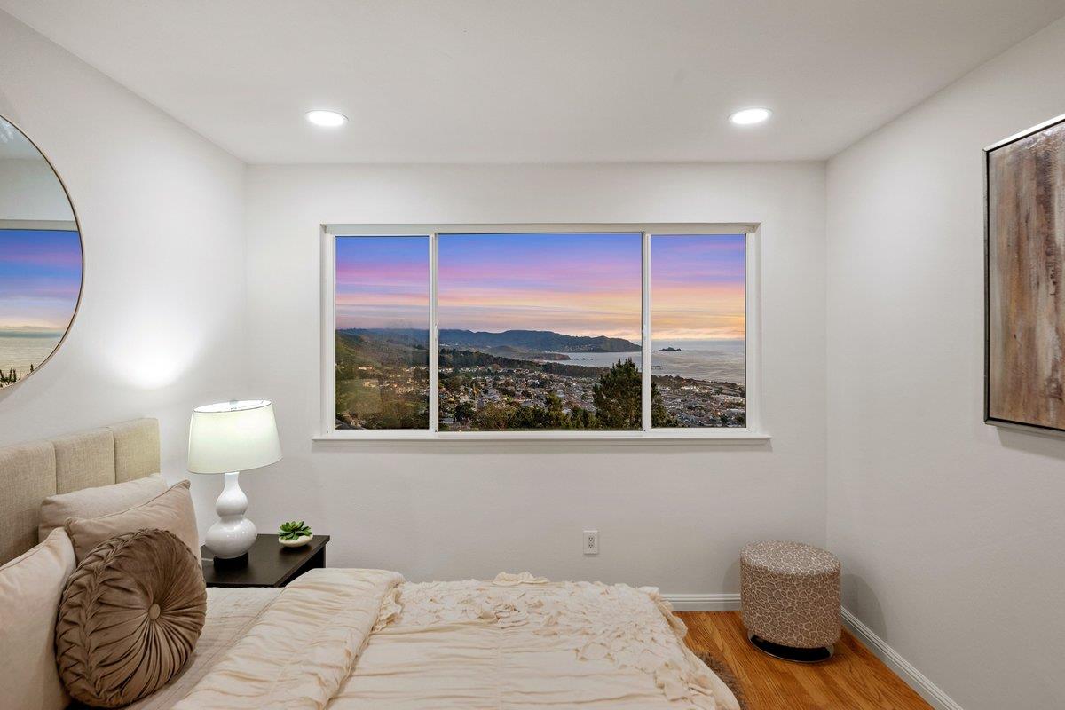 Detail Gallery Image 6 of 83 For 170 Beachview Ave, Pacifica,  CA 94044 - 4 Beds | 2/1 Baths