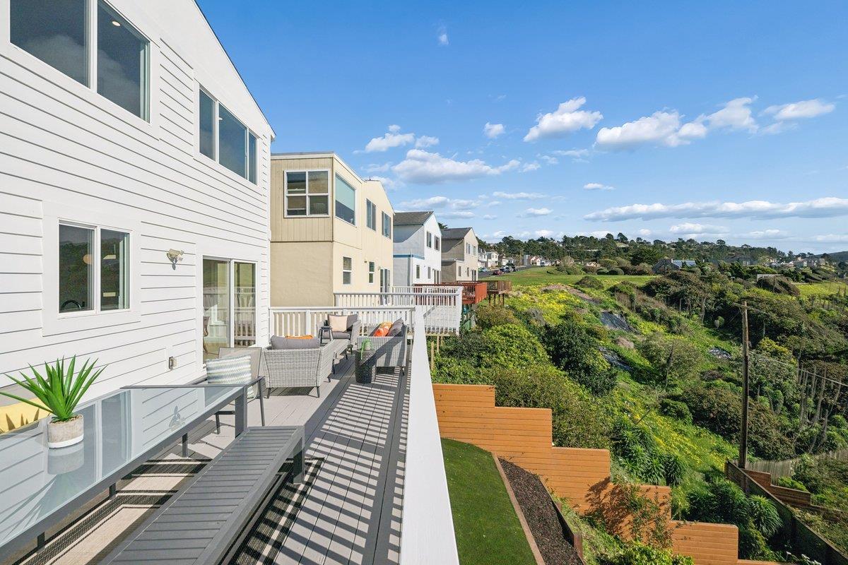 Detail Gallery Image 77 of 83 For 170 Beachview Ave, Pacifica,  CA 94044 - 4 Beds | 2/1 Baths