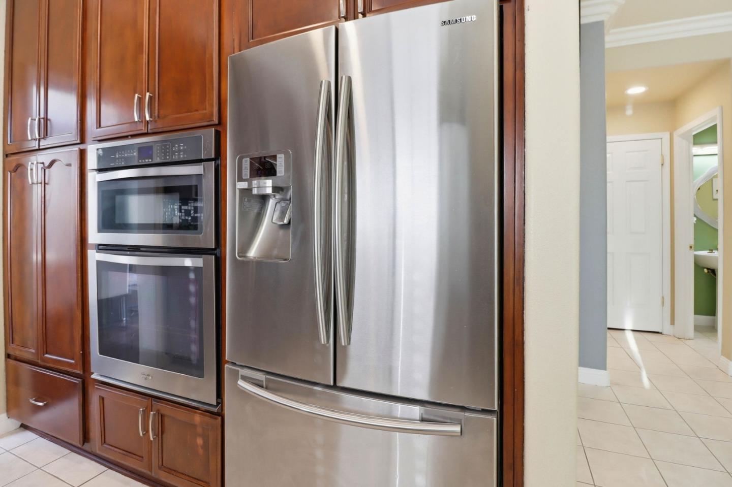 Detail Gallery Image 14 of 56 For 2071 Wendover Ln, San Jose,  CA 95121 - 4 Beds | 3 Baths