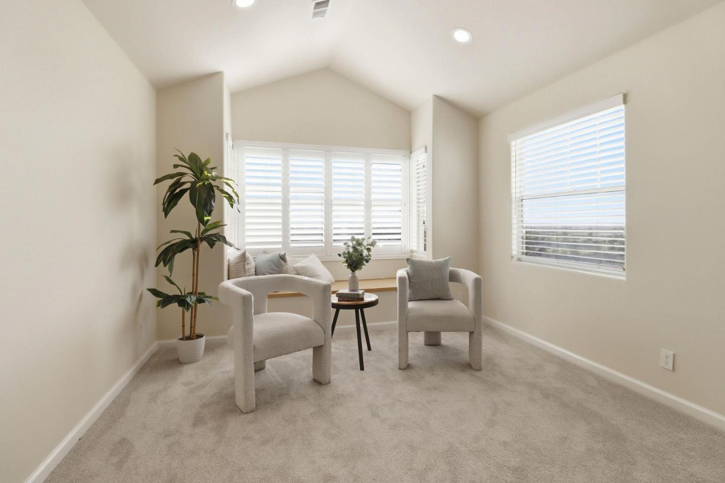 Detail Gallery Image 34 of 56 For 2071 Wendover Ln, San Jose,  CA 95121 - 4 Beds | 3 Baths