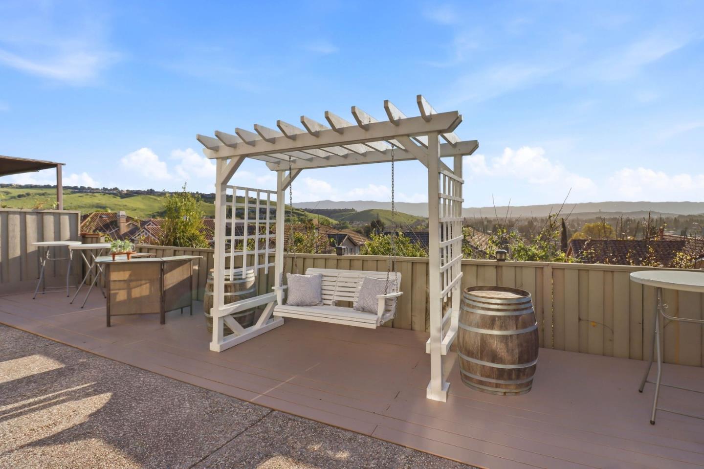 Detail Gallery Image 47 of 56 For 2071 Wendover Ln, San Jose,  CA 95121 - 4 Beds | 3 Baths