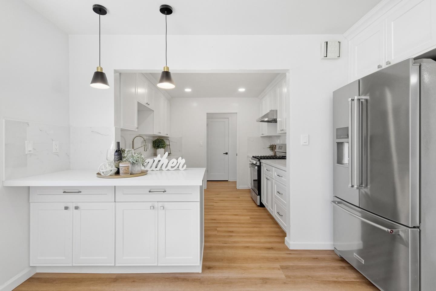 Detail Gallery Image 11 of 51 For 927 Madeline Ln, Santa Clara,  CA 95050 - 4 Beds | 2/1 Baths