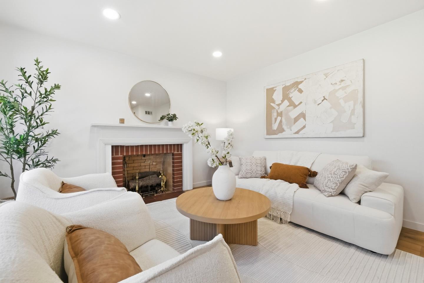 Detail Gallery Image 16 of 51 For 927 Madeline Ln, Santa Clara,  CA 95050 - 4 Beds | 2/1 Baths