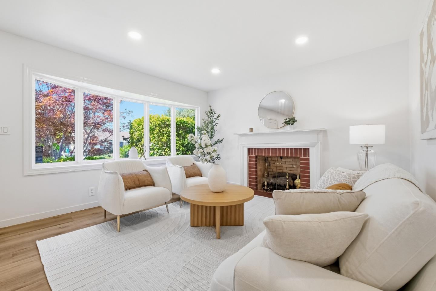 Detail Gallery Image 17 of 51 For 927 Madeline Ln, Santa Clara,  CA 95050 - 4 Beds | 2/1 Baths