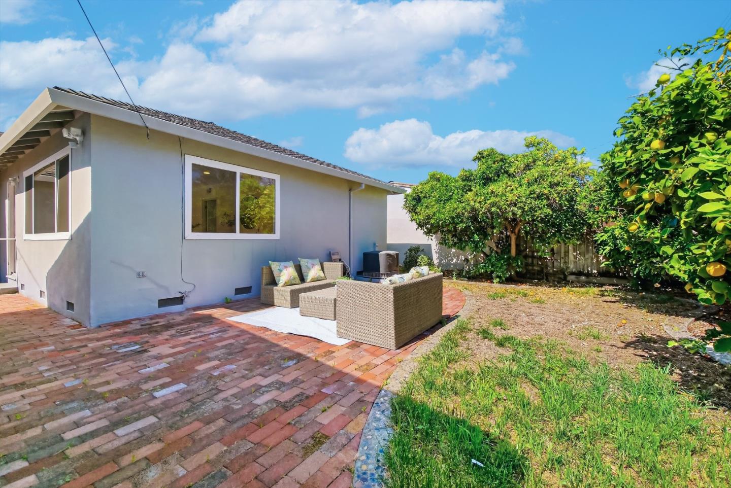 Detail Gallery Image 39 of 51 For 927 Madeline Ln, Santa Clara,  CA 95050 - 4 Beds | 2/1 Baths