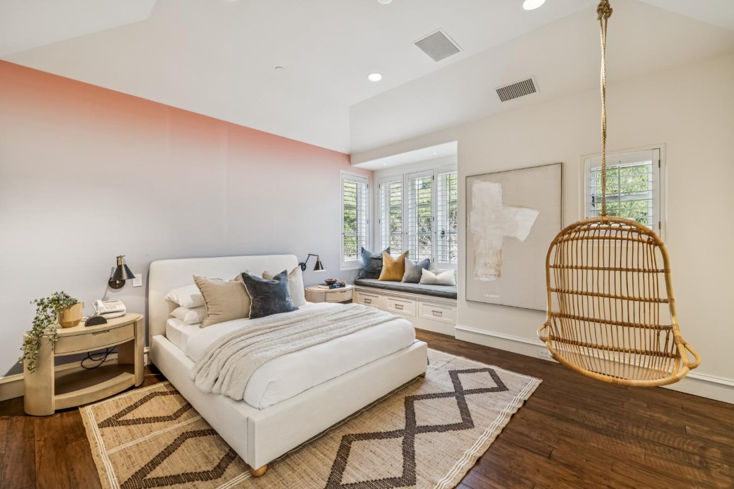 Detail Gallery Image 31 of 64 For 2 Somerset Ln, Atherton,  CA 94027 - 6 Beds | 7/2 Baths