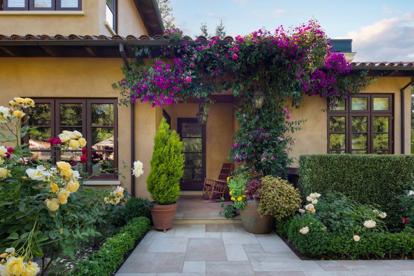 Detail Gallery Image 50 of 64 For 2 Somerset Ln, Atherton,  CA 94027 - 6 Beds | 7/2 Baths