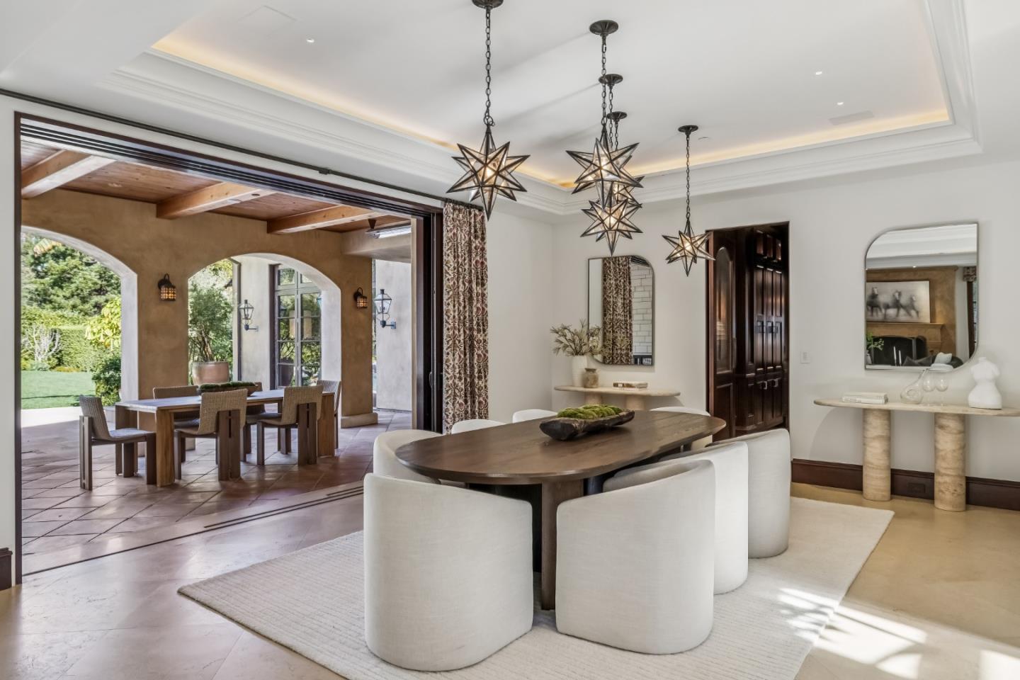 Detail Gallery Image 7 of 64 For 2 Somerset Ln, Atherton,  CA 94027 - 6 Beds | 7/2 Baths