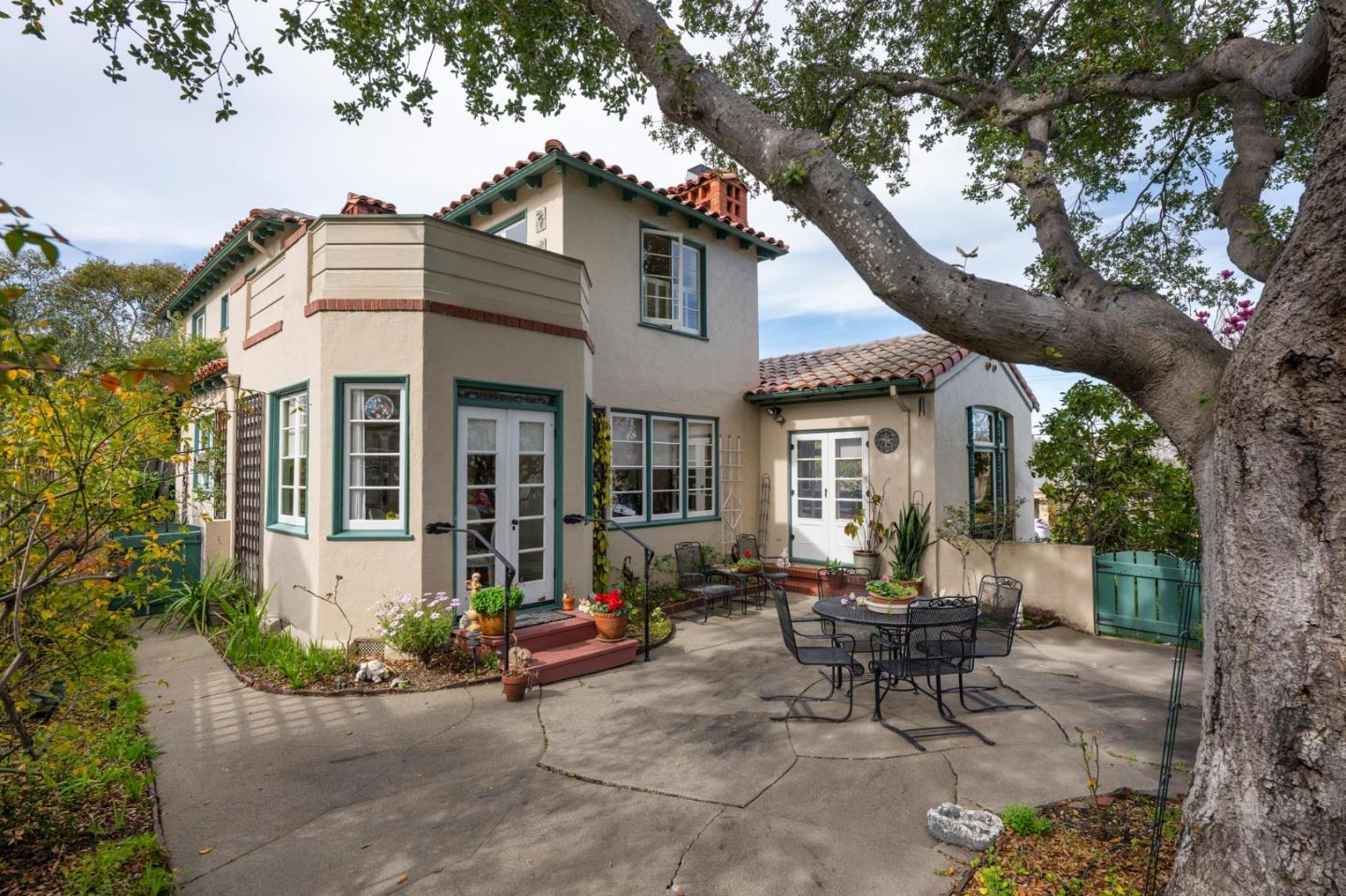 Detail Gallery Image 20 of 31 For 250 Harvard Rd, San Mateo,  CA 94402 - 4 Beds | 3 Baths