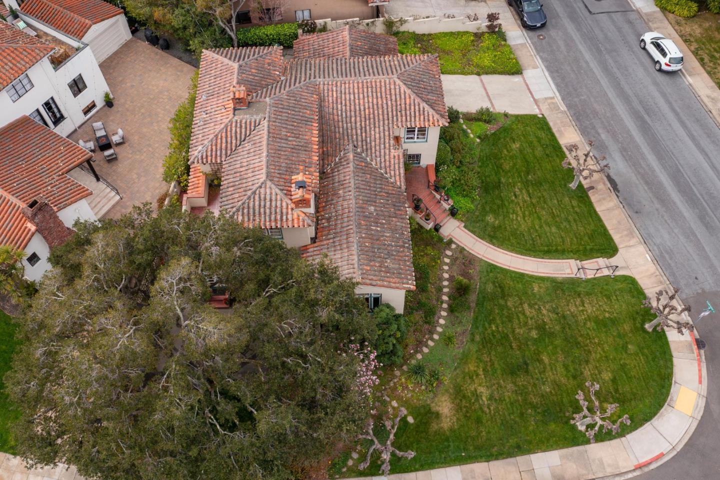 Detail Gallery Image 22 of 31 For 250 Harvard Rd, San Mateo,  CA 94402 - 4 Beds | 3 Baths