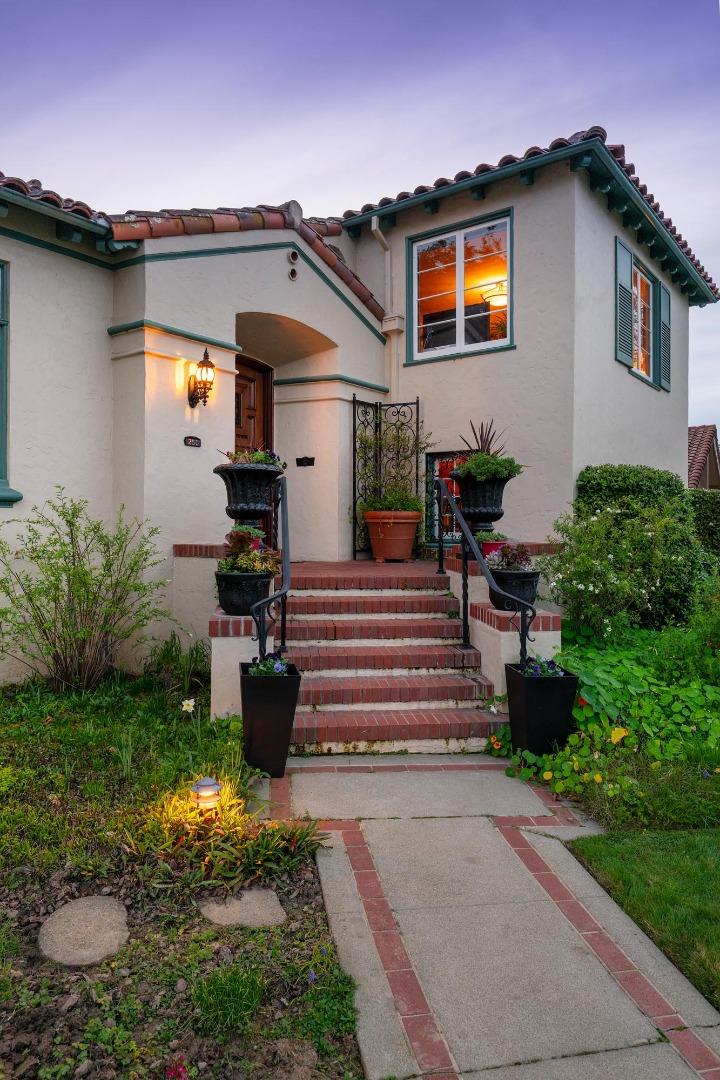 Detail Gallery Image 29 of 31 For 250 Harvard Rd, San Mateo,  CA 94402 - 4 Beds | 3 Baths