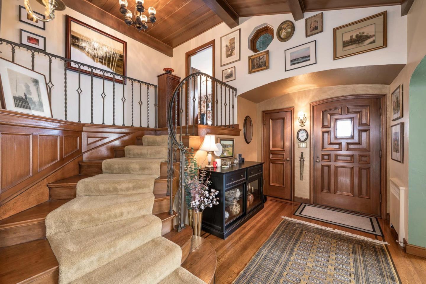 Detail Gallery Image 4 of 31 For 250 Harvard Rd, San Mateo,  CA 94402 - 4 Beds | 3 Baths