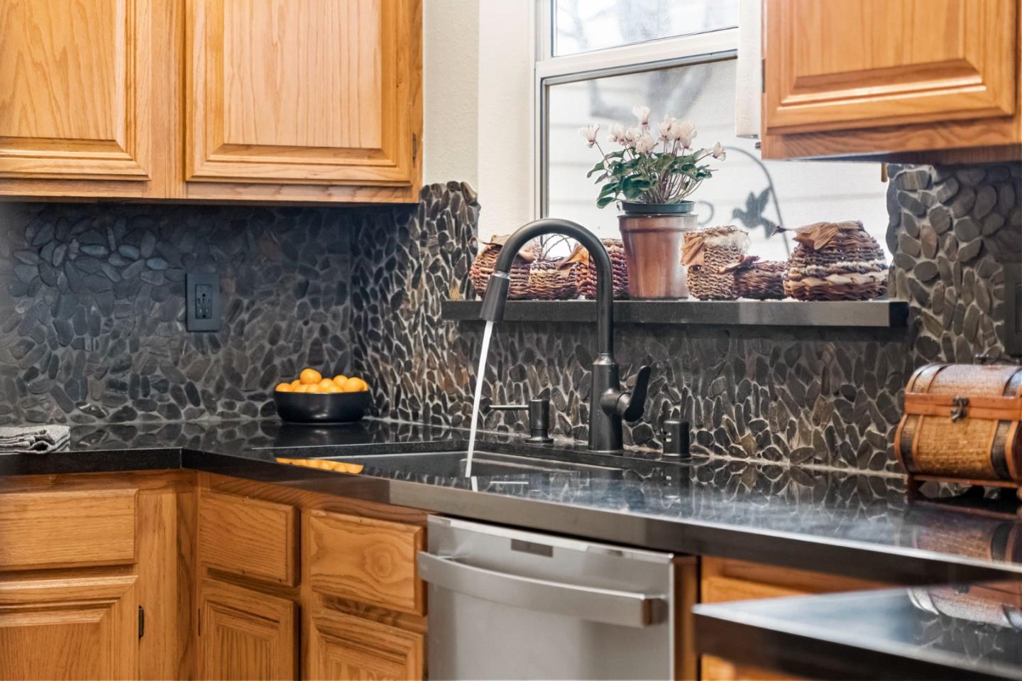 Detail Gallery Image 22 of 58 For 78 Amesport Lndg, Half Moon Bay,  CA 94019 - 2 Beds | 2/1 Baths