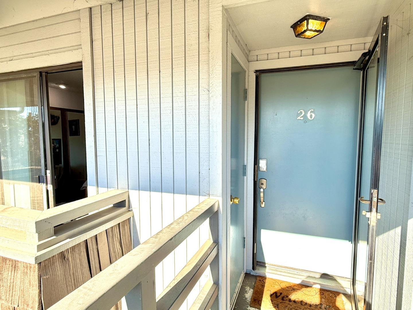 Detail Gallery Image 2 of 15 For 166 Kern St #26,  Salinas,  CA 93905 - 2 Beds | 2 Baths