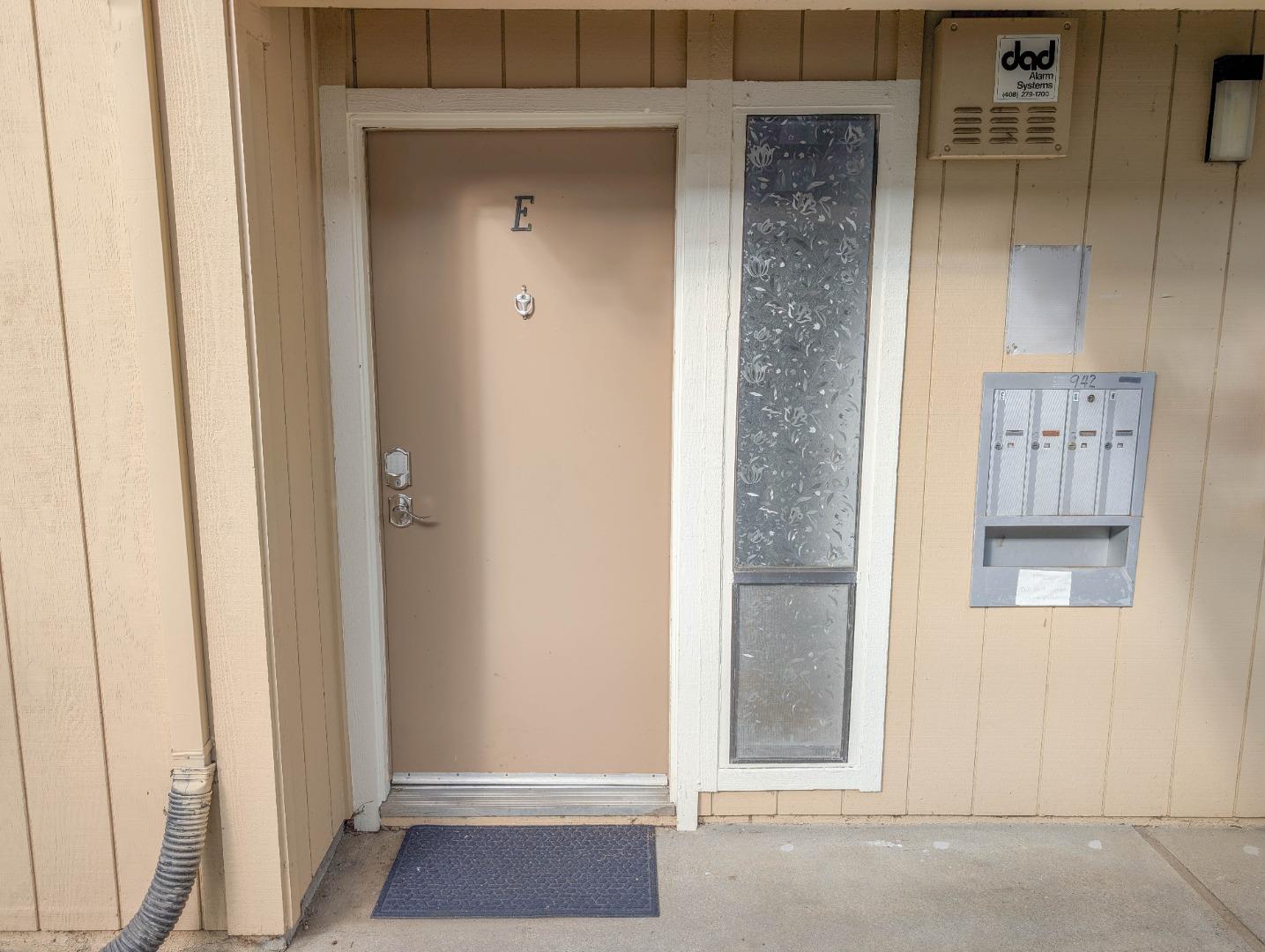 Detail Gallery Image 12 of 20 For 942 Kiely Blvd #E,  Santa Clara,  CA 95051 - 1 Beds | 1 Baths