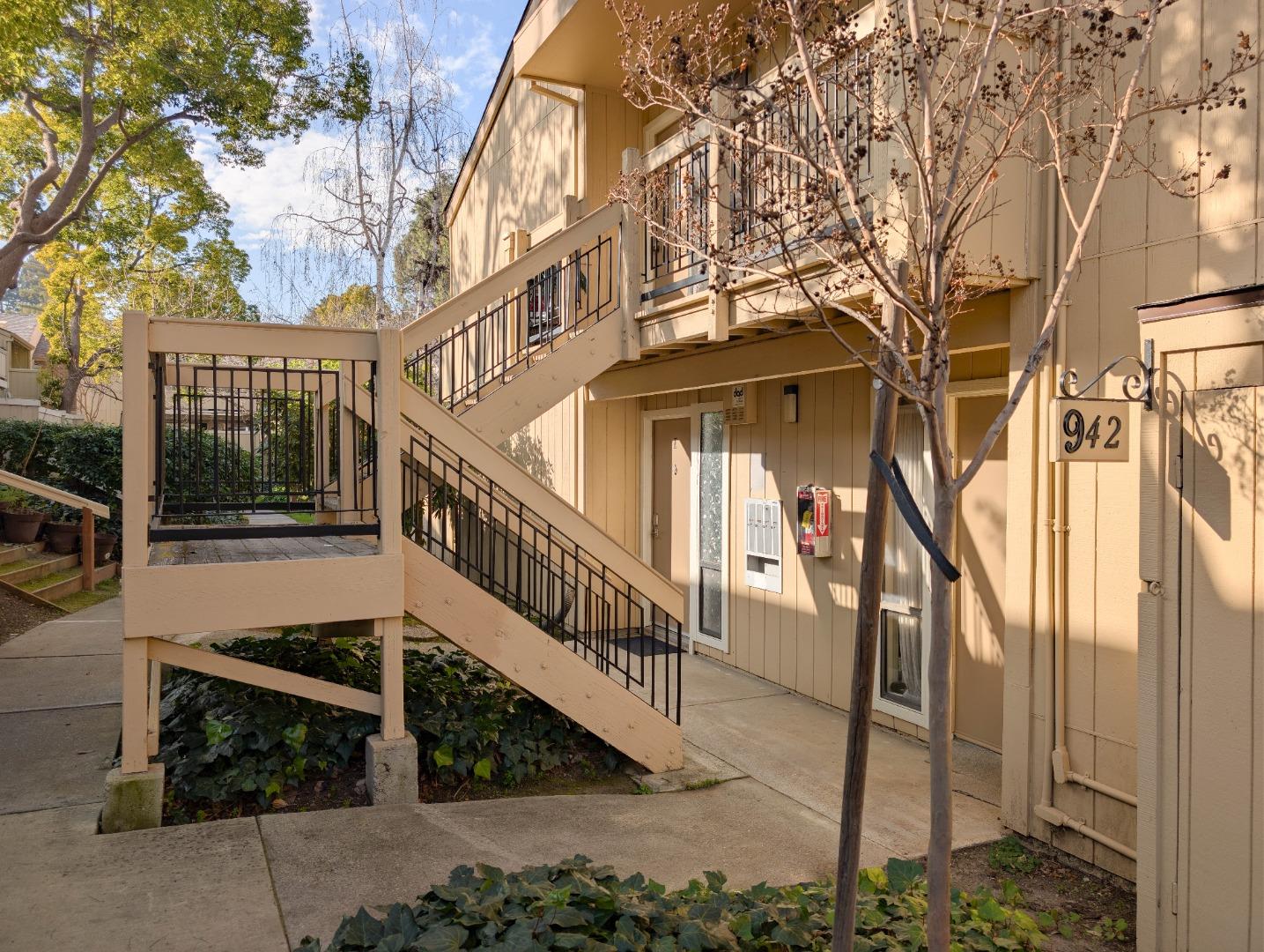 Detail Gallery Image 14 of 20 For 942 Kiely Blvd #E,  Santa Clara,  CA 95051 - 1 Beds | 1 Baths