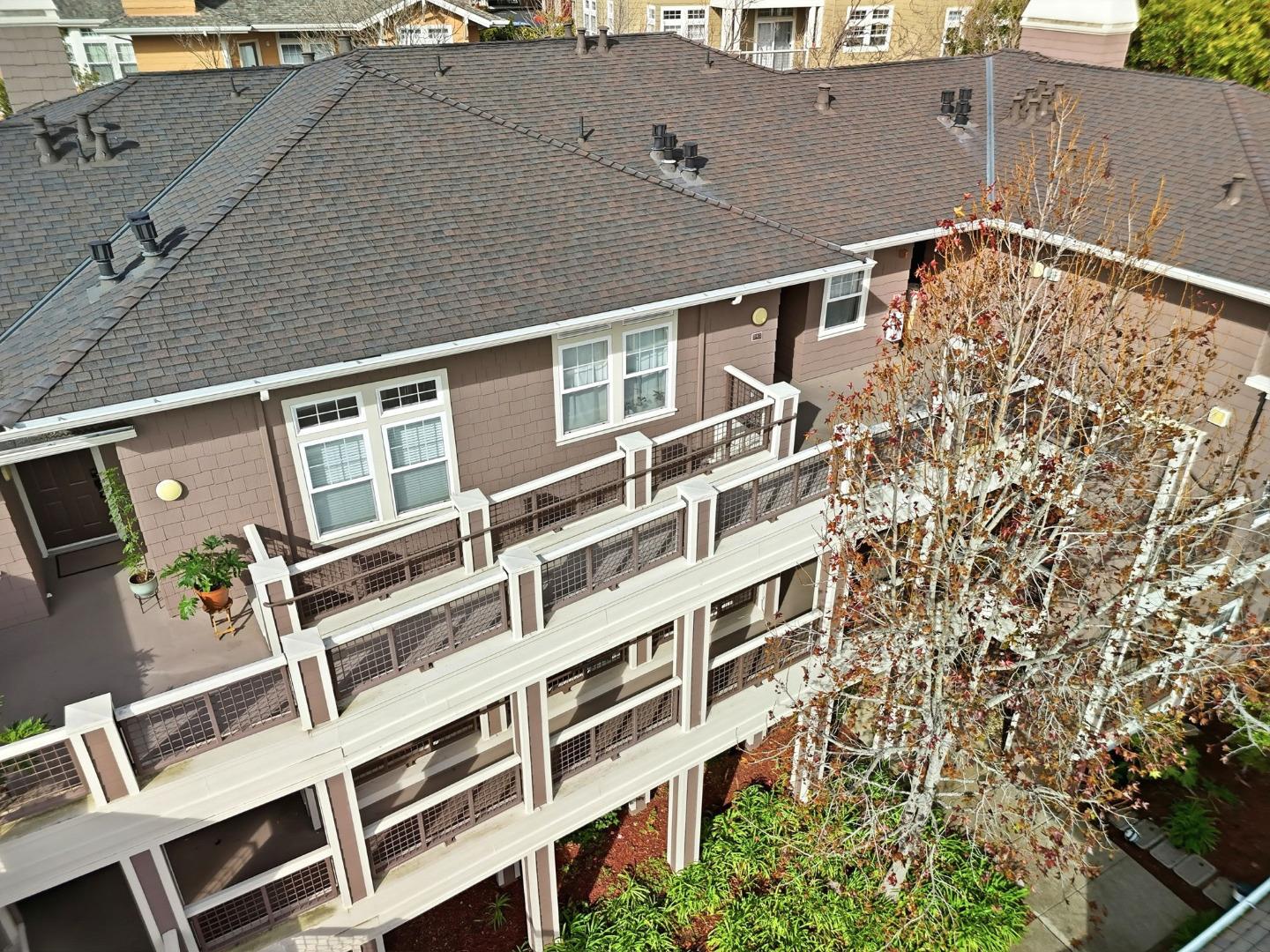 Detail Gallery Image 36 of 49 For 332 Crescent Ct, Brisbane,  CA 94005 - 2 Beds | 2 Baths