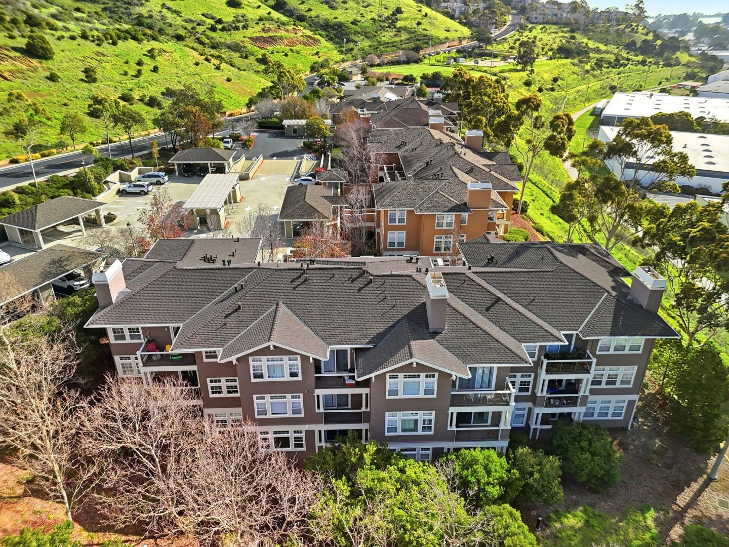 Detail Gallery Image 38 of 49 For 332 Crescent Ct, Brisbane,  CA 94005 - 2 Beds | 2 Baths