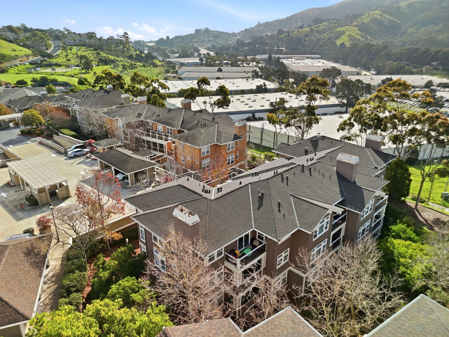 Detail Gallery Image 39 of 49 For 332 Crescent Ct, Brisbane,  CA 94005 - 2 Beds | 2 Baths