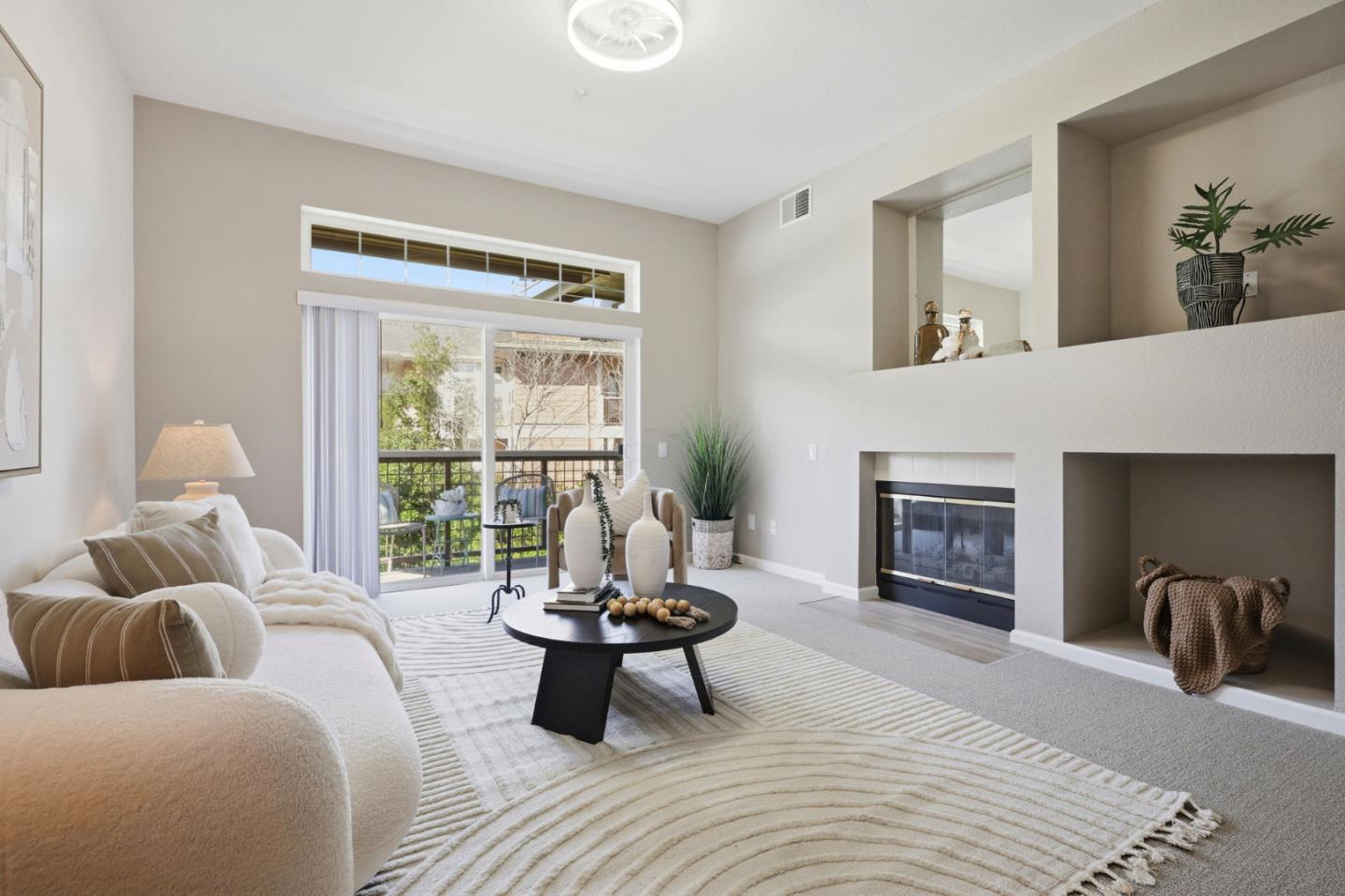 Detail Gallery Image 4 of 49 For 332 Crescent Ct, Brisbane,  CA 94005 - 2 Beds | 2 Baths