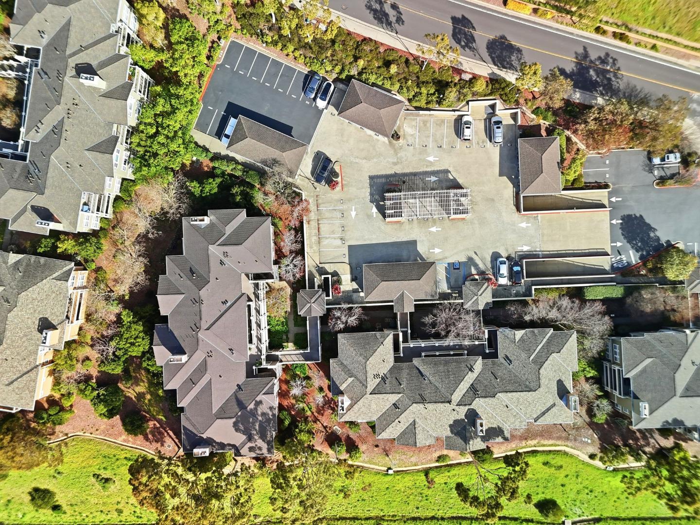 Detail Gallery Image 43 of 49 For 332 Crescent Ct, Brisbane,  CA 94005 - 2 Beds | 2 Baths