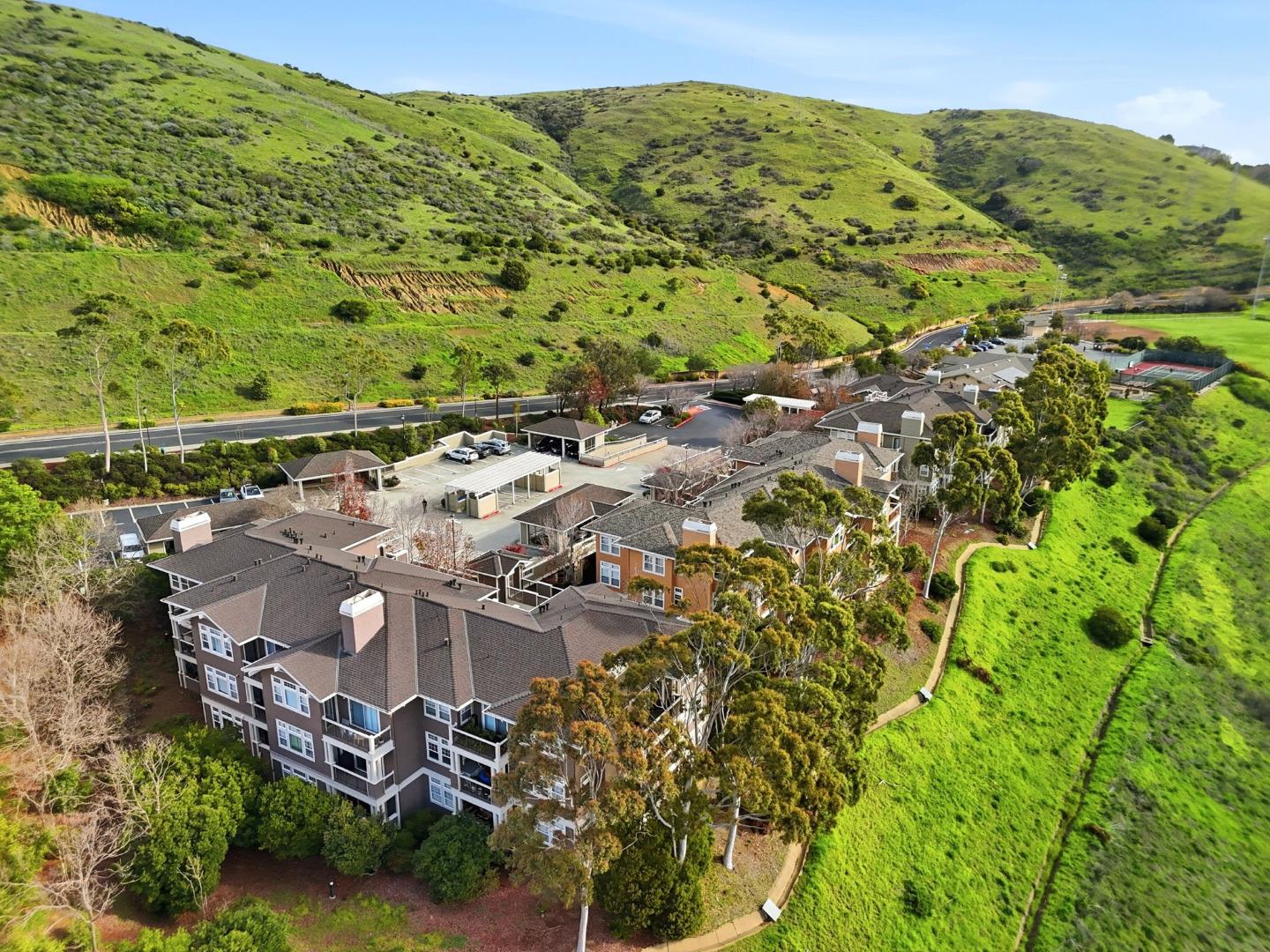 Detail Gallery Image 45 of 49 For 332 Crescent Ct, Brisbane,  CA 94005 - 2 Beds | 2 Baths